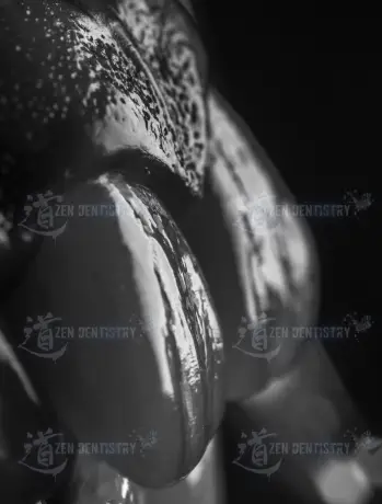Зубы чб